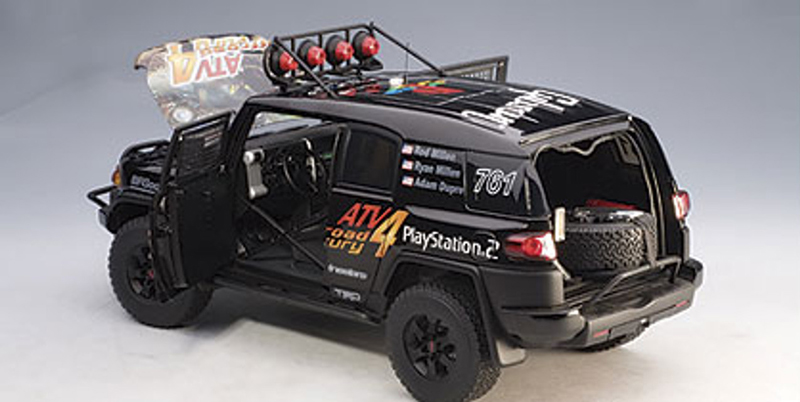 AUTO-80716] 1/18 AUTOart BAJA FJ CRUISER 2007 Diecast Car Model