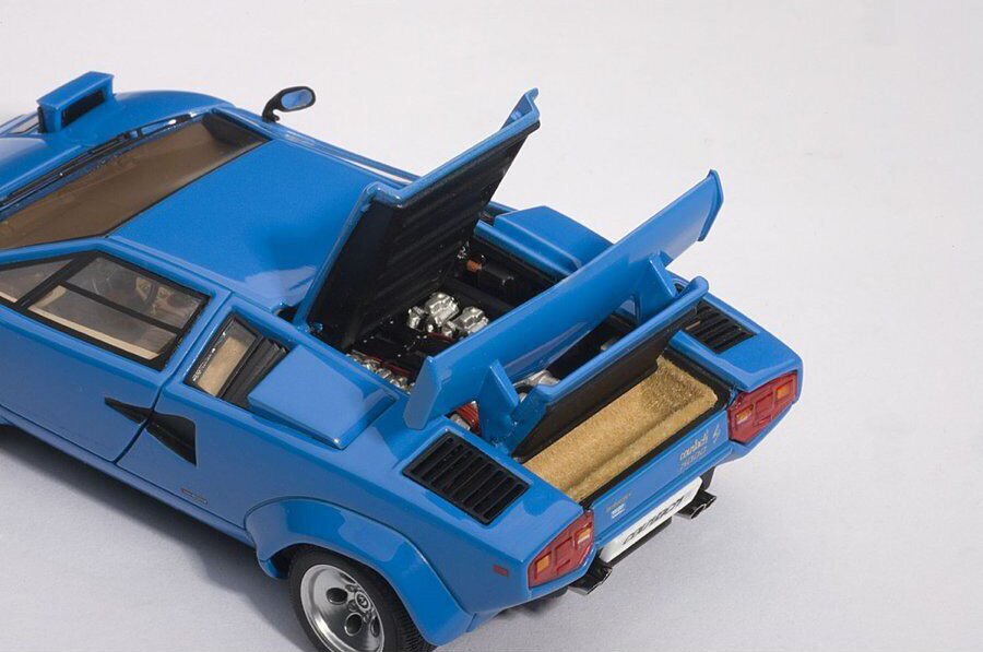 オートアート　箱付Lamborghini Countach 5000S 1/43 AUTOart 1/43 Lamborghini Countach 5000S (Black) Finished