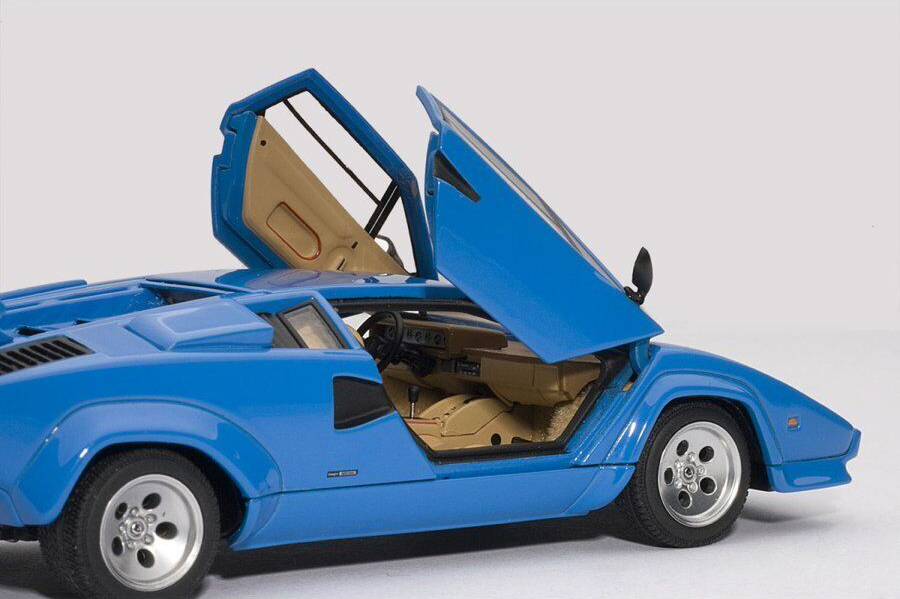 AUTOart 1/43 Lamborghini Countach 5000S Blue Signature [AUTO-54534