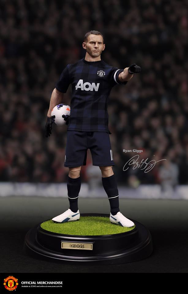 Soccerstarz Manchester United 2013/14 season team pack, Hobbies & Toys,  Toys & Games on Carousell