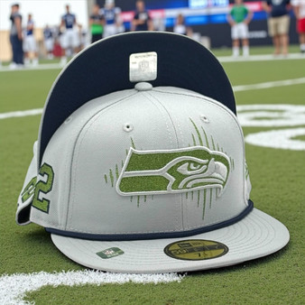 Seattle Seahawks New Era Gray 2025 Rivalry With Rope On-Field 59FIFTY Fitted Hat
