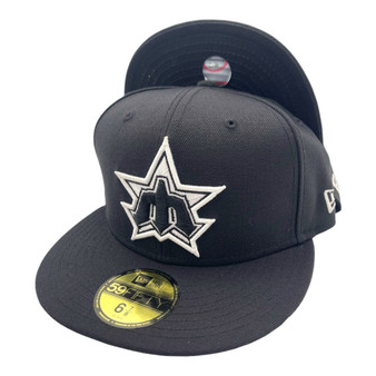 Seattle Mariners New Era All Black/White With The 1981 Mariners Logo 59FIFTY Fitted Hat
