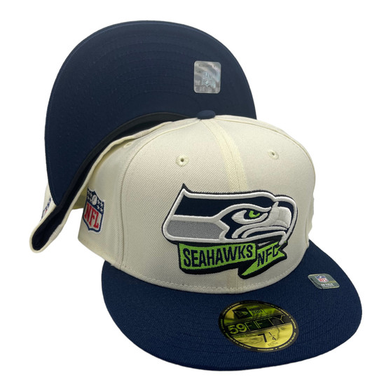 Seattle Seahawks New Era Chrome White With Navy 2022 Sideline 59FIFTY Fitted Hat