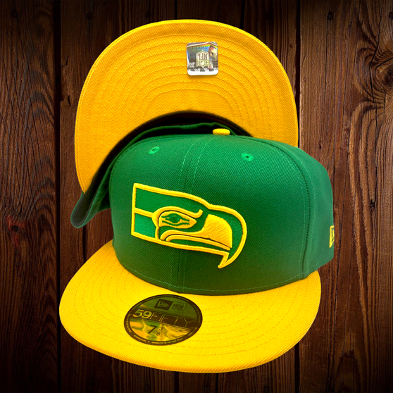 Seattle Seahawks New Era Kelly Green/Gold Bill Retro Logo 59FIFTY Fitted Hat