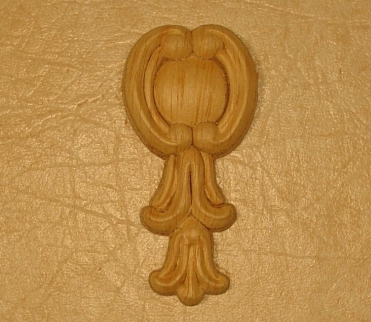 EMBOSSED WOOD APPLIQUE / ONLAY # 682 1 3/4 X 3 1/2