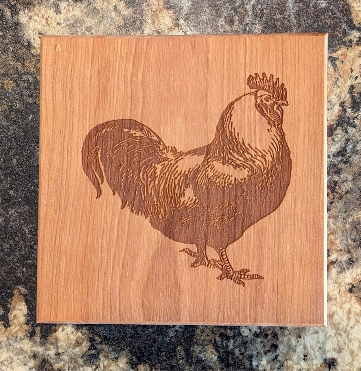 TRIVET HOT PLATE HARDWOOD ENGRAVED CHICKENS