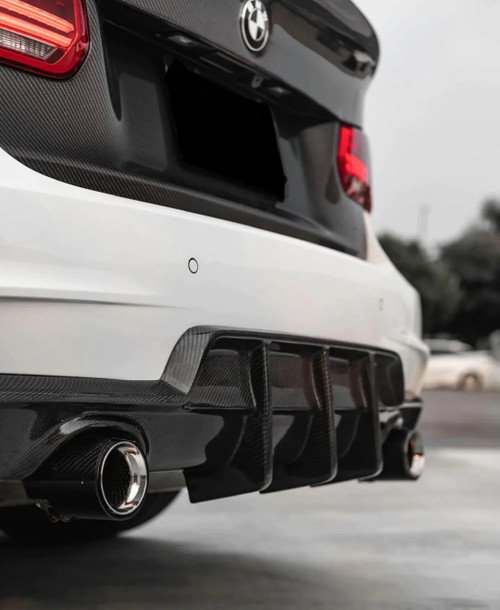 Carbon Fiber Rear Diffuser For bmw f30 3 series  Carbon Fiber Rear Diffuser For bmw f30 3 series