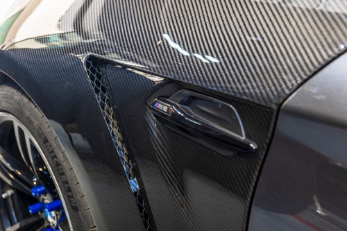 Carbon Vented Pre-preg Carbon Fiber Fenders for BMW F87 M2 M2C F22 Carbon Vented Pre-preg Carbon Fiber Fenders for BMW F87 M2 M2C F22