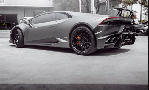 Carbon Fiber REAR DIFFUSER for Lamborghini Huracan LP580-2 LP610-4 Carbon Fiber REAR DIFFUSER for Lamborghini Huracan LP580-2 LP610-4