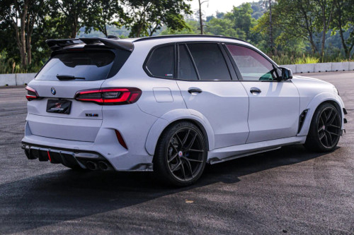 Carbon Fiber Wheel Arches for BMW X5M X5MC F95 Carbon Fiber Wheel Arches for BMW X5M X5MC F95