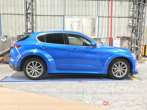 Carbon Fiber Side skirts for alfa romeo stelvio Carbon Fiber Side skirts for alfa romeo stelvio