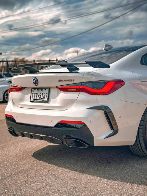 MP Style Carbon Fiber Rear Spoiler Wing for BMW M3 M4 G80 G82 G20 G22 I4 330i M340i M440i MP Style Carbon Fiber Rear Spoiler Wing for BMW M3 M4 G80 G82 G20 G22 I4 330i M340i M440i