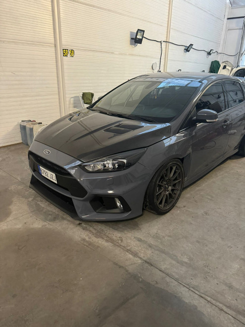 Carbon Fiber Hood for Ford Focus RS