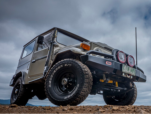 40 Series Old Man Emu Suspension Kits - Fits Early - 1984 FJ40/BJ/41/42 Applications (OME40KIT) 40 Series Old Man Emu Suspension Kits - Fits Early - 1984 FJ40/BJ/41/42 Applications (OME40KIT)