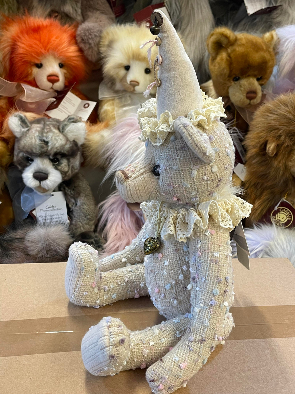 Charlie Bears Happenstance - SJ6288A