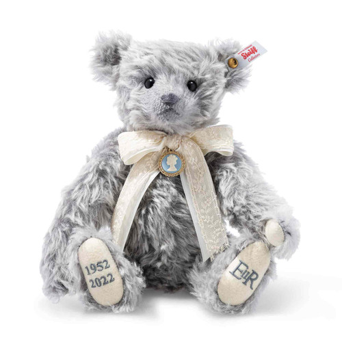 Steiff Queen Elizabeth 11 Platinum Jubilee Bear - 691393