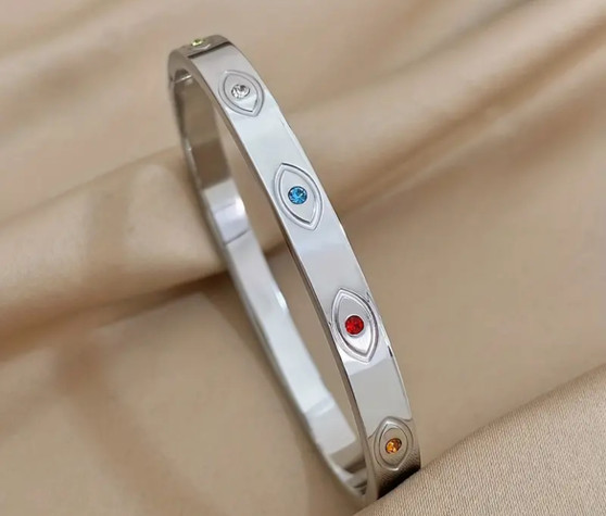 Stainless steel Enchanting Eye Bangle Bracelet