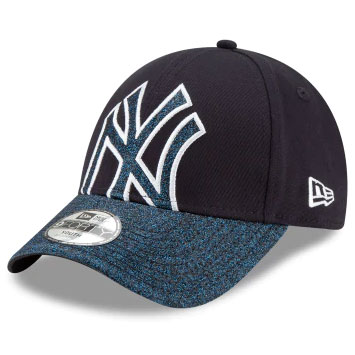 New York Yankees Women's Glitter 9FORTY Adjustable Hat