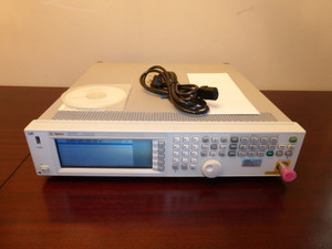 Agilent / HP N5181A 3 GHz RF Analog Signal Generator - LOADED AND CALIBRATED!