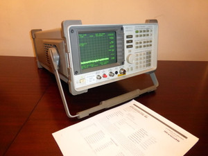 HP / Agilent 8562A 1 KHz to 22 GHz Portable Spectrum Analyzer - CALBRATED!