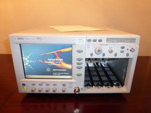 Agilent 86100A Infiniium DCA Wide Bandwidth Oscilloscope Mainframe w/ Option 001