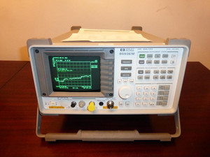 HP Agilent 8593EM 9 kHz - 26.5 GHz Portable EMC / Spectrum Analyzer - CALIBRATED