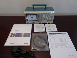 Tektronix AFG3021B 25 MHz Arbitrary / Function Generator - CALIBRATED!