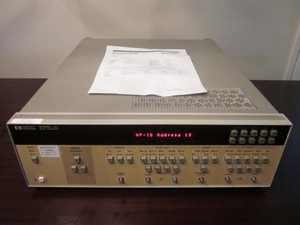 Agilent HP 8133A 33 MHz - 3 GHz Pulse / Timing Generator w/ Opt 002 - CALIBRATED