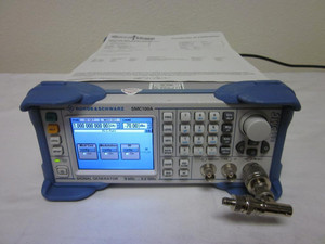 Rohde & Schwarz SMC100A 9 kHz to 3.2 GHz RF Signal Generator - CALIBRATED!