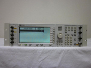 Agilent / HP E4433B 4 GHz RF Signal Generator w/ Options 1E5 UND UN5 UN8 H99