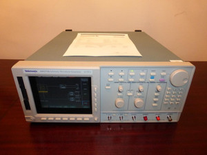 Tektronix AWG710 2 GHz, 4 GS/s, 16 MB Arbitrary Waveform Generator - CALIBRATED!