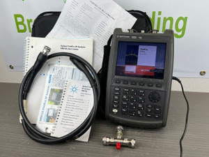 Agilent N9912A 4GHz FieldFox Handheld RF Analyzer w/ Opt 111 & Accys, CALIBRATED