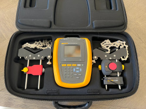 Fluke 830 Laser Shaft Alignment Tool w/ All Standard Accessories - Pristine!