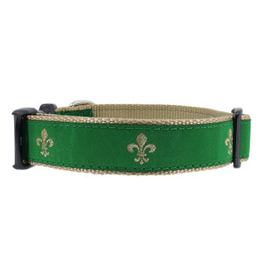 Fleur de Lis on Green Collar