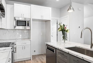 semi custom kitchen cabinets the advantages of semi custom cabinets surplus building semi custom kitchen cabinets the advantages of semi custom cabinets surplus building