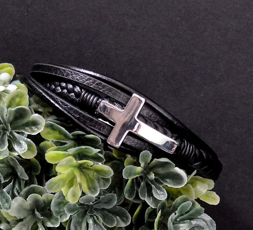 Bracelet-Eden Merry-Cross Leather-Silver by Eden Merry