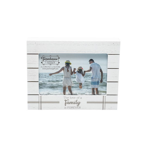 Frame-Love Of A Family Is Forever (Holds 6 x 4 Photo) (7.5 x 6) by Farmhouse Family