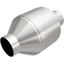 MagnaFlow Conv Univ 2.25in Inlet/Outlet Center/Center Round 3in Body L x 5in W x 8.75in Overall L - 51655