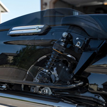 Progressive Harley Ultra Touring 944 Series Shocks 13.0in Super Heavy Duty - Blk/Gld - 944-4029UT