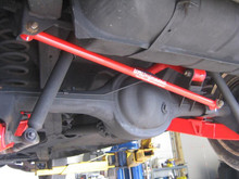 UMI Performance 59-64 GM B-Body Non-Adjustable Panhard Bar - 3653-R