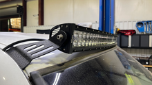 Fishbone Offroad 99-06 Chevrolet Silverado/Tahoe/Suburban Roof Mounted 50in Lightbar Bracket - Black - FB21354