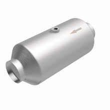 Magnaflow 3.00in. C/C 6in. spun body Universal Converter - 51299