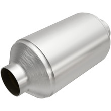 Magnaflow 2.25 CA 4in. Spun Universal Converter - 5461205
