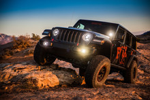 Fox 18-Up Jeep JL / 20-Up Gladiator 2.0 Factory Series Gen2 2.0in. Trvl 10in Ext Front Bump Stop IFP - 883-02-167