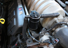 J&L 05-10 Dodge Charger 6.1L Hemi Passenger Side Oil Separator 3.0 - Black Anodized - 3062P-B