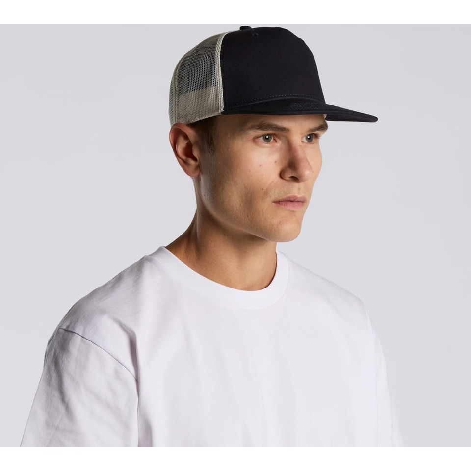 Stock Contrast Trucker