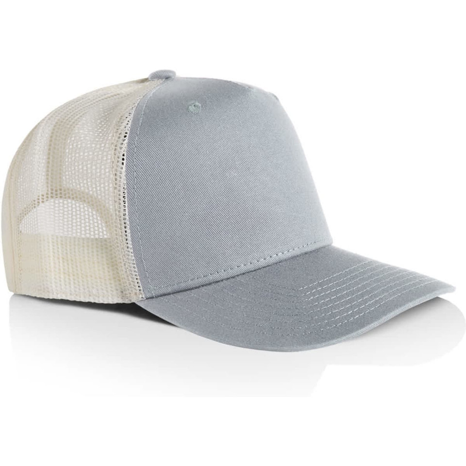 Stock Contrast Trucker