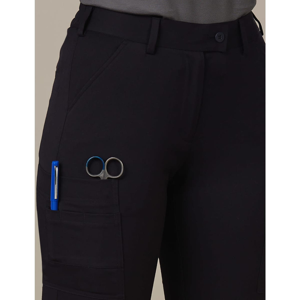 Ladies' Utility Cargo Shorts