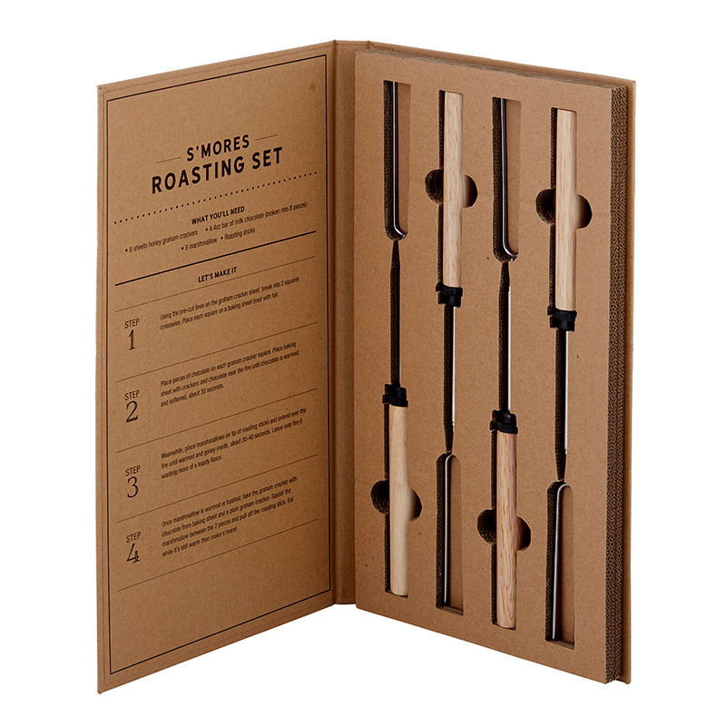 Santa Barbara Design Studio S'mores Roasting Set - Thumbnail 4