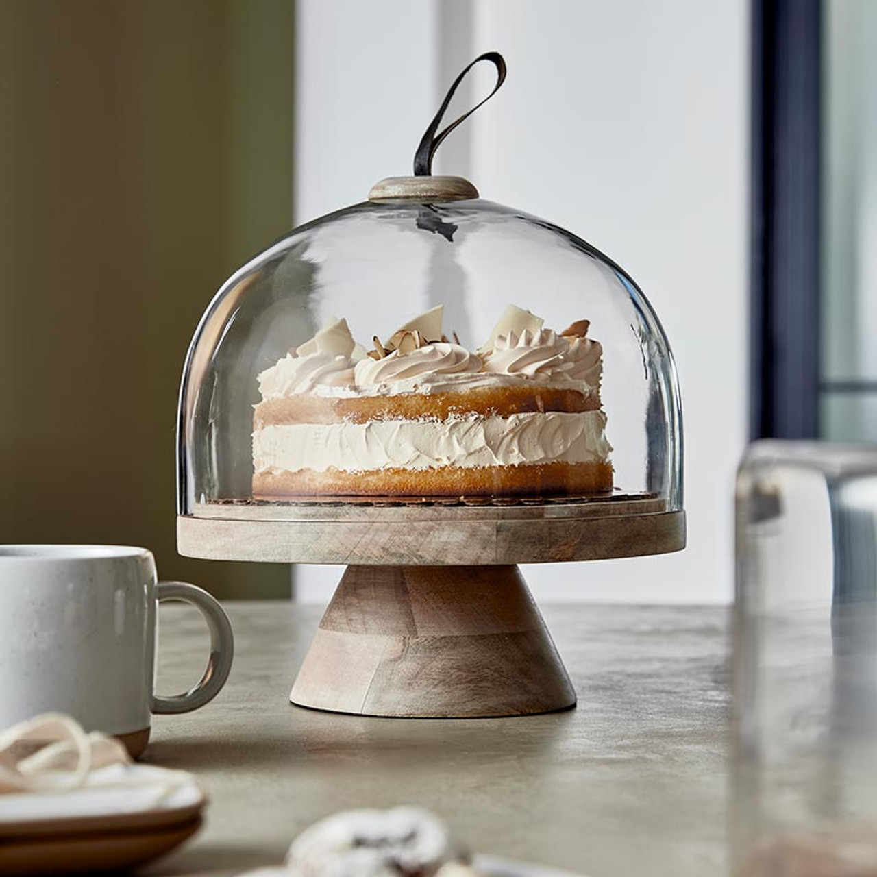 Cake stand shop and dome